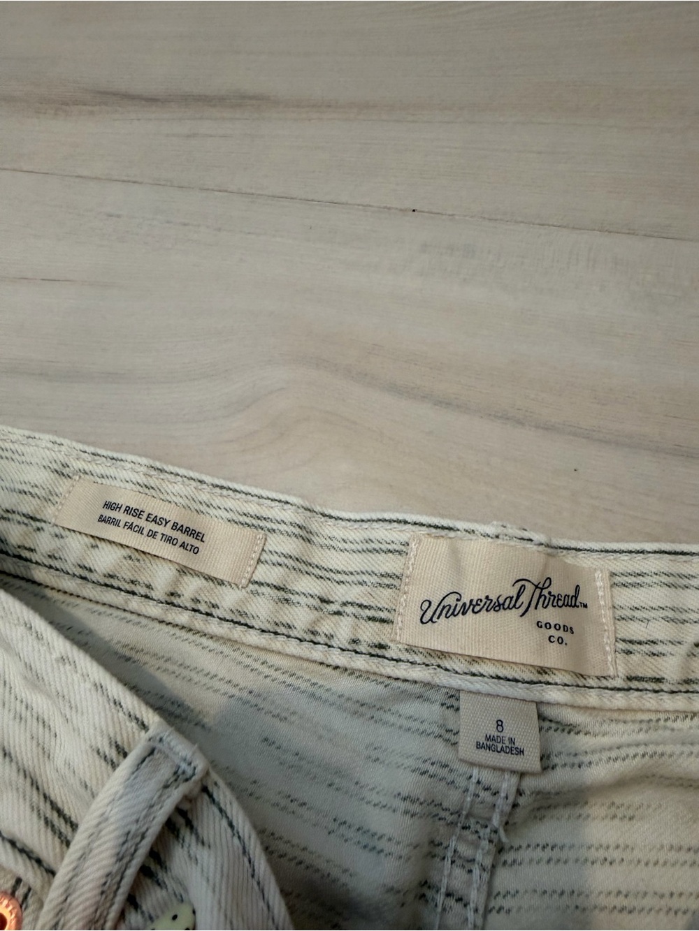 Universal Thread High Rise Easy Barrel Jeans - Picture 2 of 3